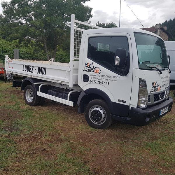 Location - Camion Benne Nissan Cabstar 3,5t | MC Mecaloc - Location Et ...